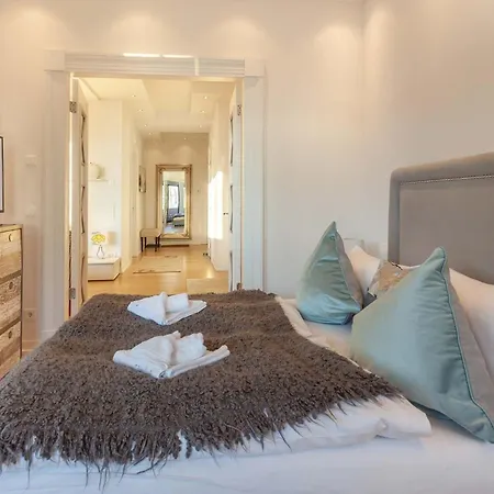 Claire Sea Lounge Apartmán